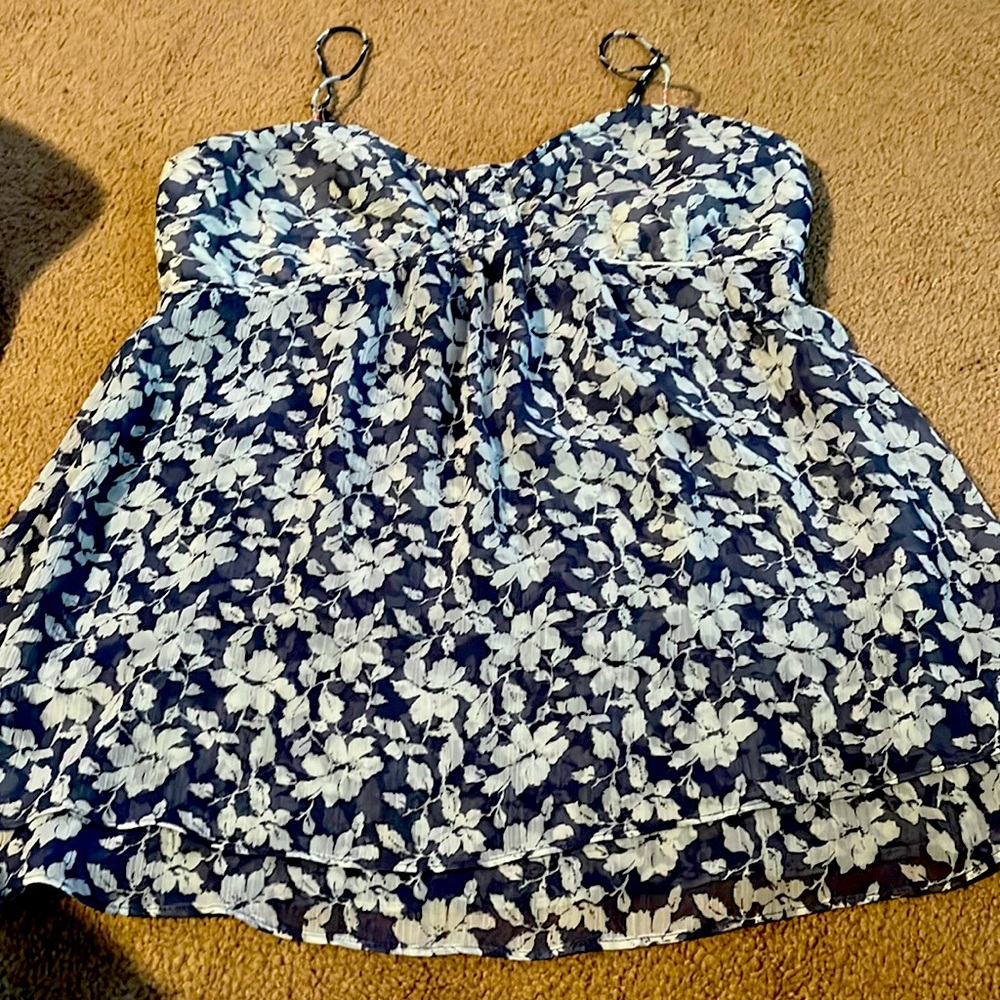 American Eagle outfitters small cute summer top.
